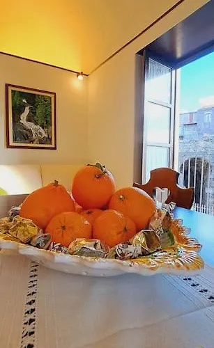 Odeonhouse - - Parking Included Daire