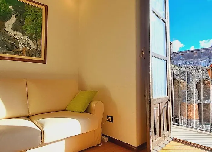 Odeonhouse - - Parking Included Daire Katanya